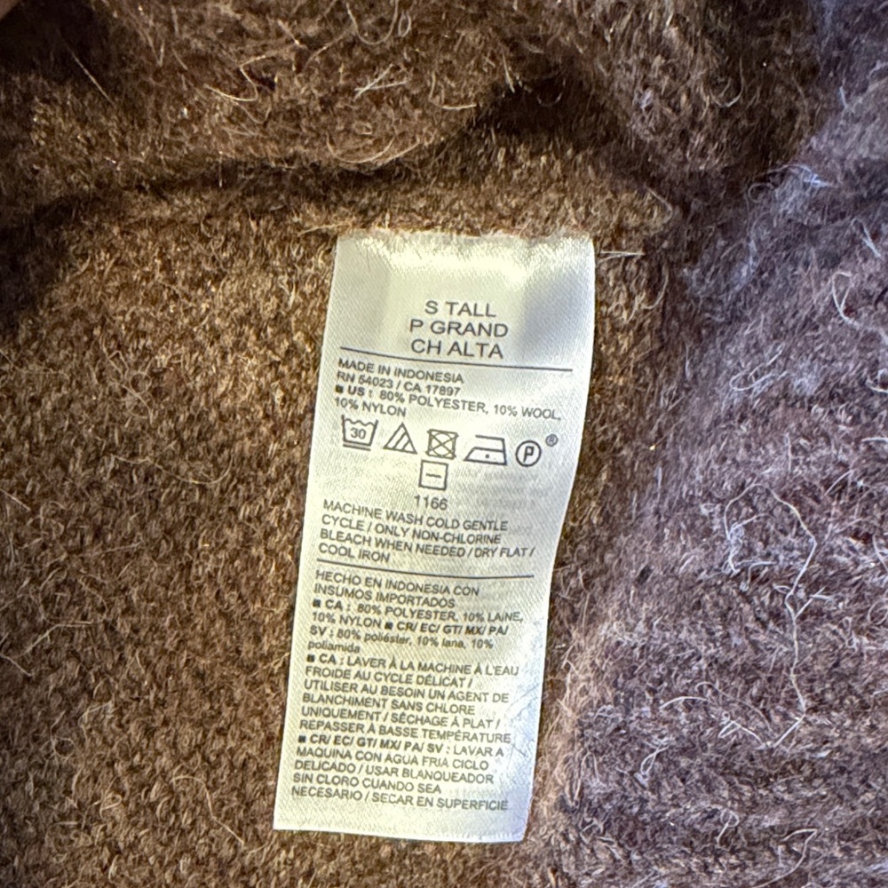 Women’s Old Navy Brown Fair Isle Sweater Small Tall Like New - Picture 3 of 4